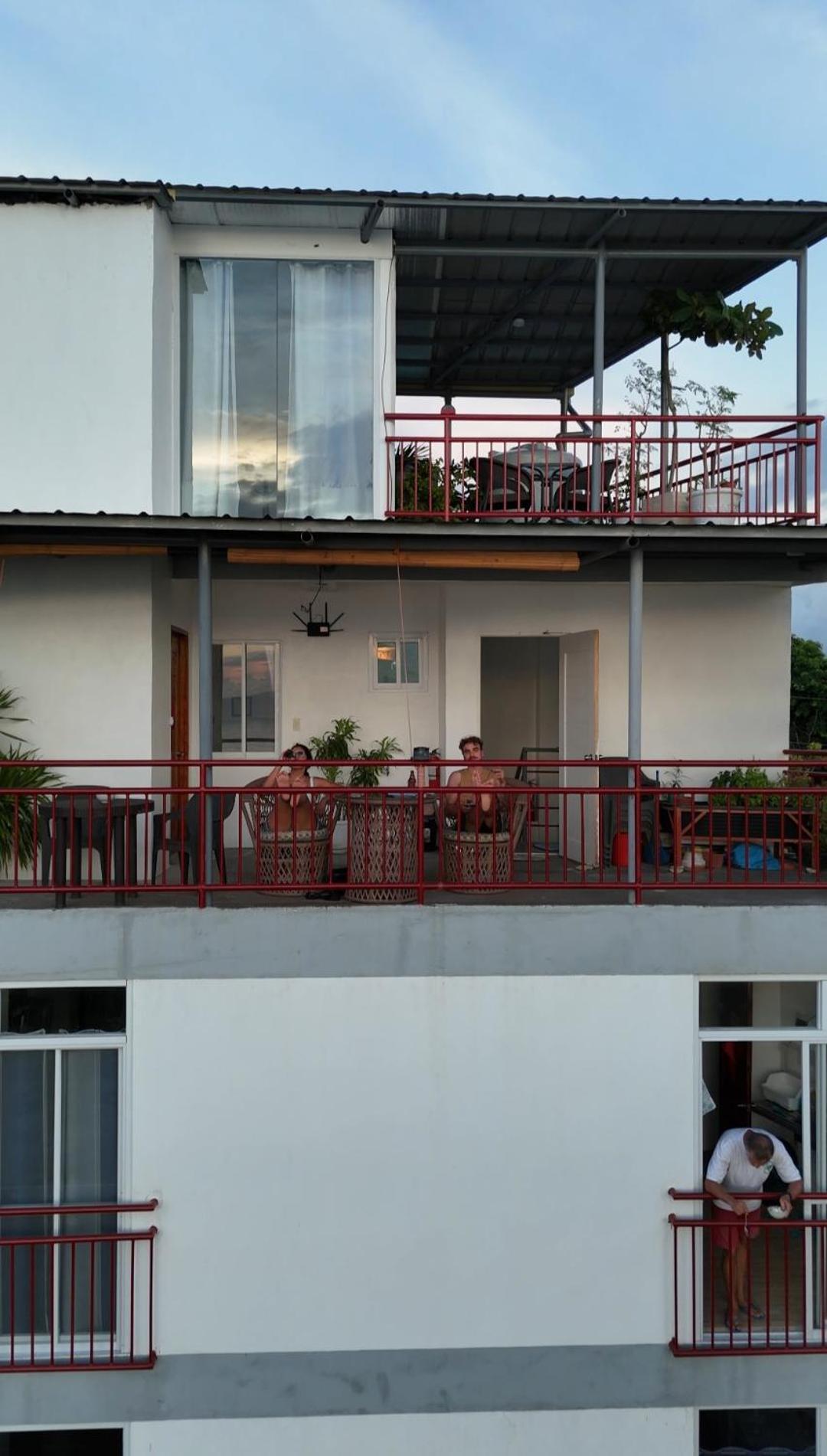 Strandhaus Condotel Moalboal Extérieur photo